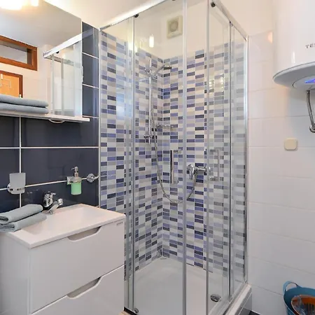 Für 4 Personen Ca 60 Qm In červar-porat, Istrien Istrische Riviera Apartamento
